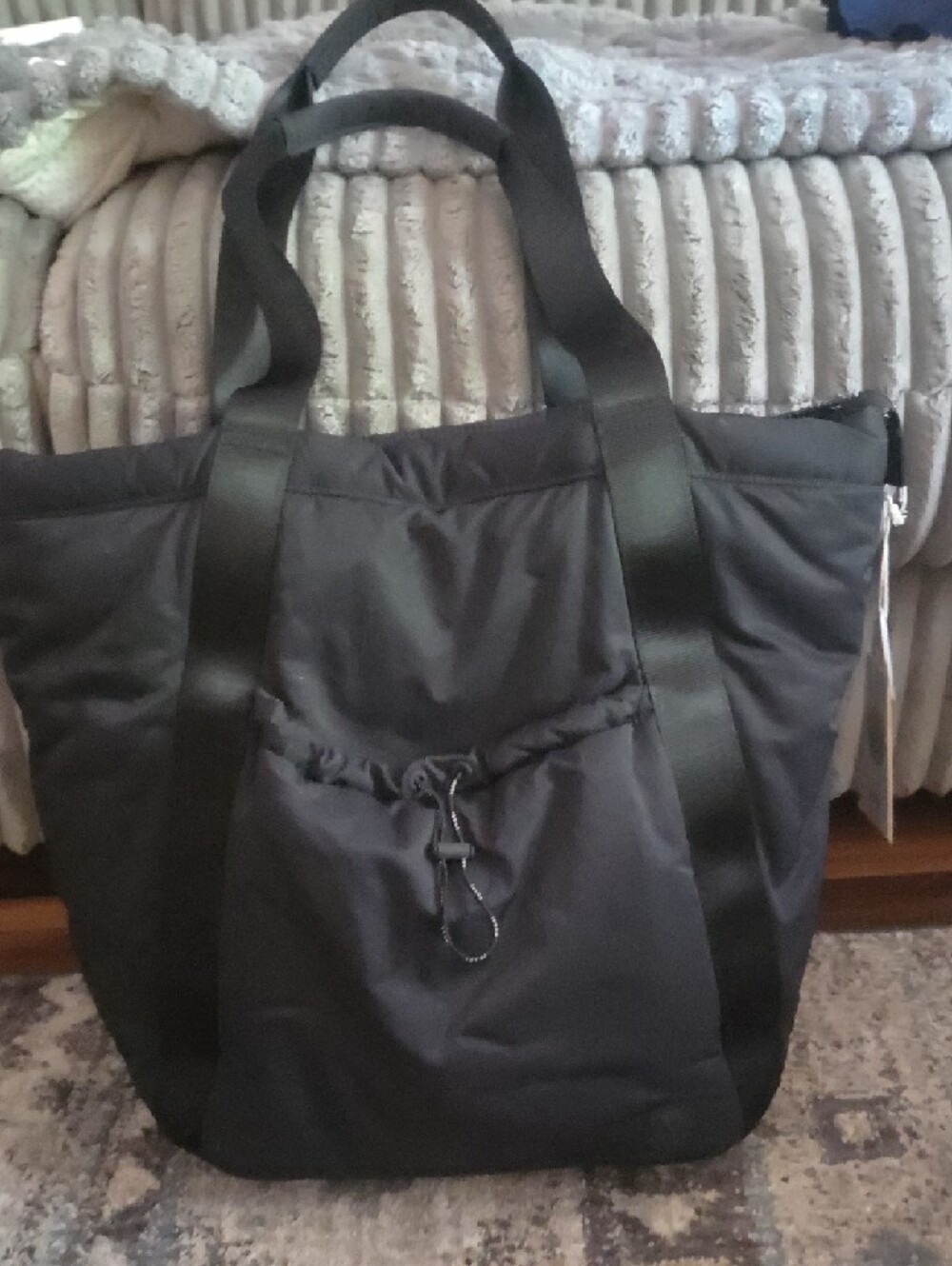 Vuori All Around Tote - Picture 3 of 11
